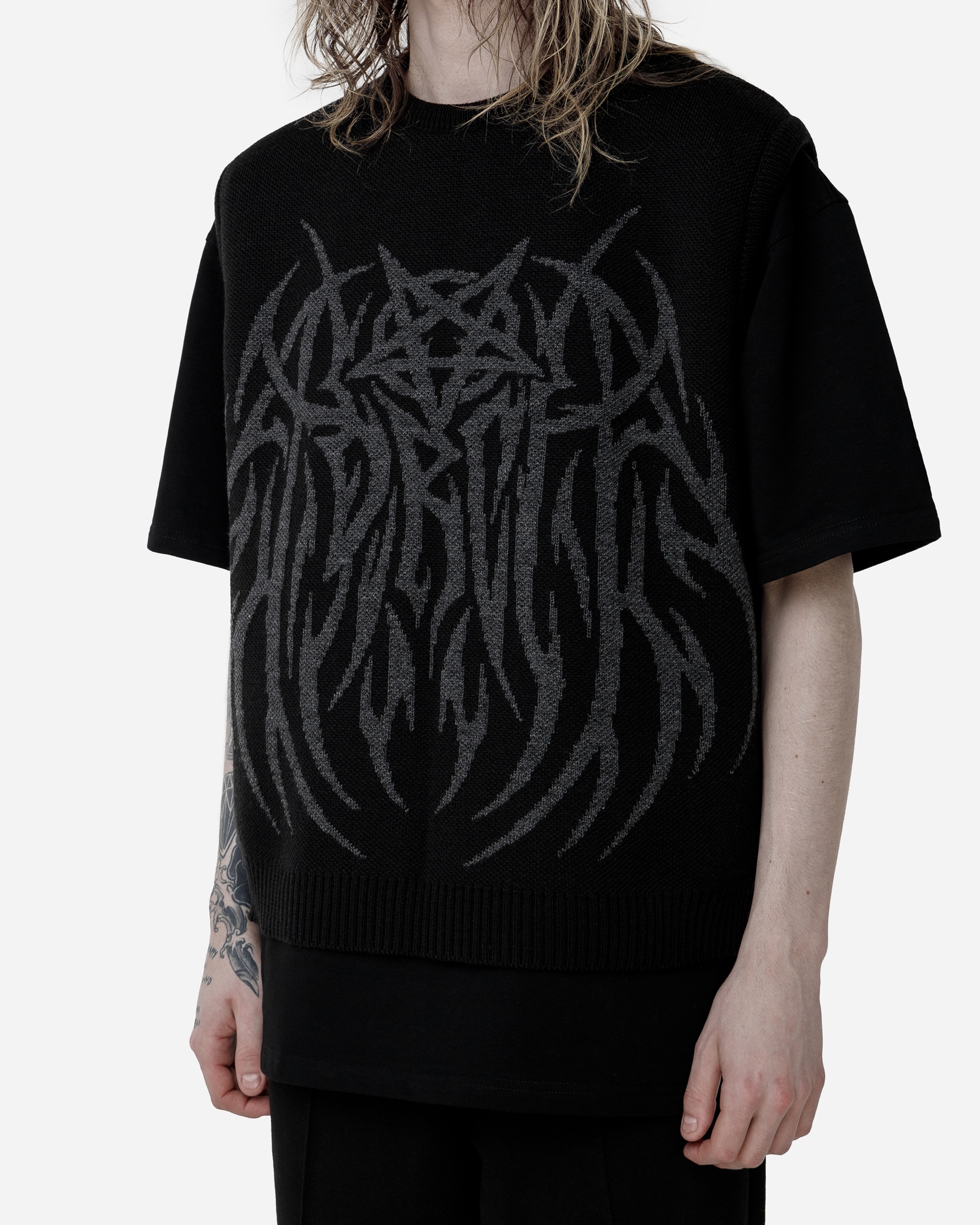 Symbolic/Black