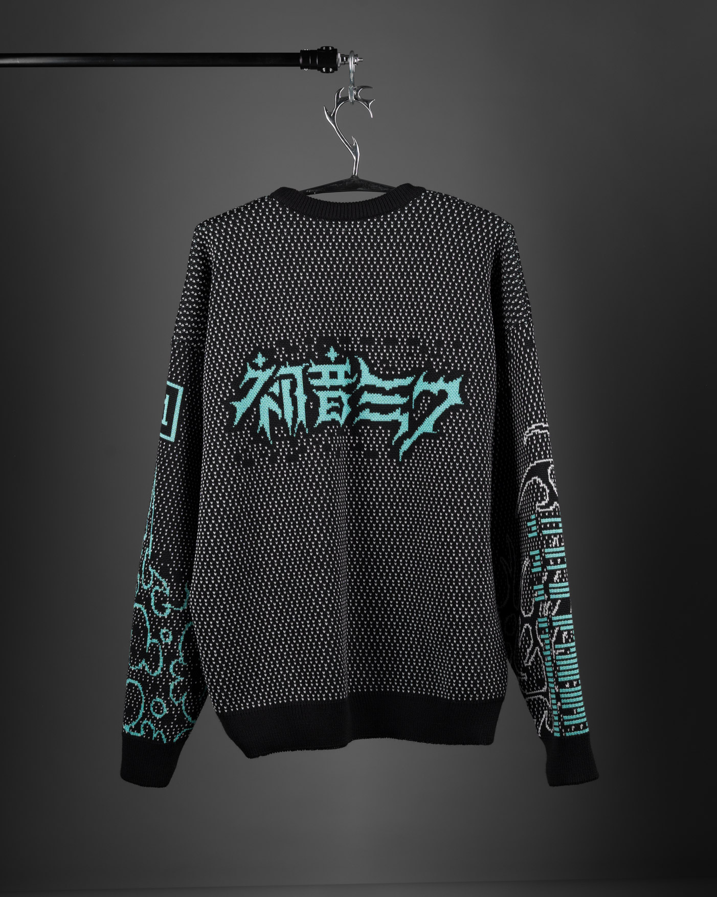 HatsuneMiku/Sweater